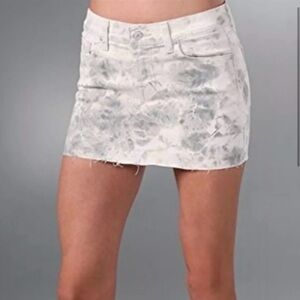 7 For All Mankind Roxanne Denim Mini Skirt Rhinestone Pocket Design Size 27